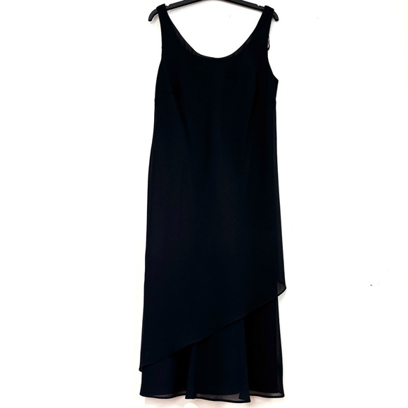 Jessica Howard Dresses & Skirts - Vintage USA 90s Y2K Jessica Simpson Black Sleeveless Layered  Ruffle Hem Dress